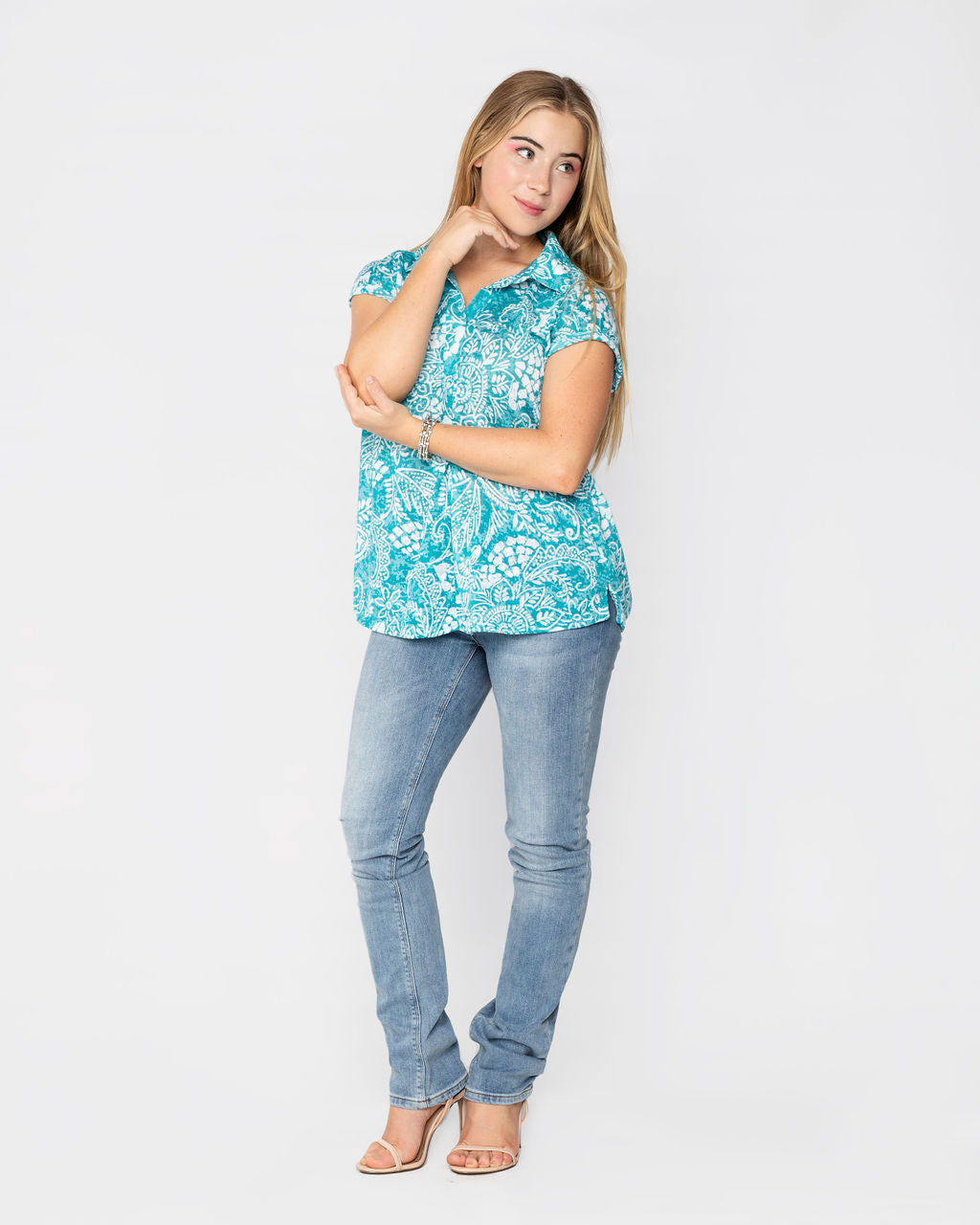 TURQUOISE & WHITE FLORAL COLLAR BLOUSE