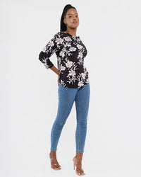 Load image into Gallery viewer, BLACK &amp; WHITE FLORAL 3/4 SLEEVE TOP
