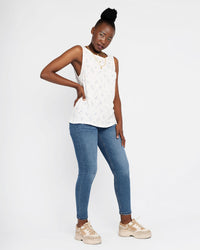 Load image into Gallery viewer, CREAM &amp; BLUE FLORAL TANK TOP
